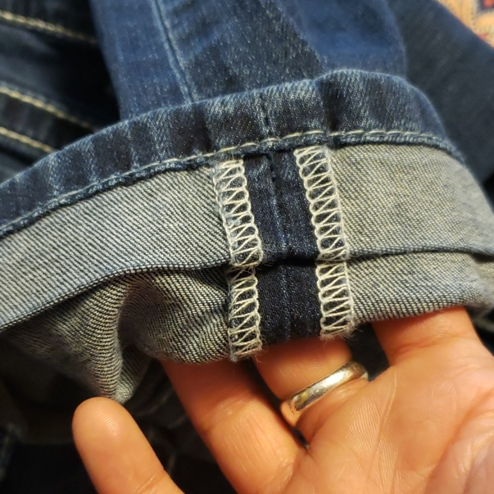 BKE Women’s Boot Cut Jeans in Dark Wash Blue - Picture 3 of 11